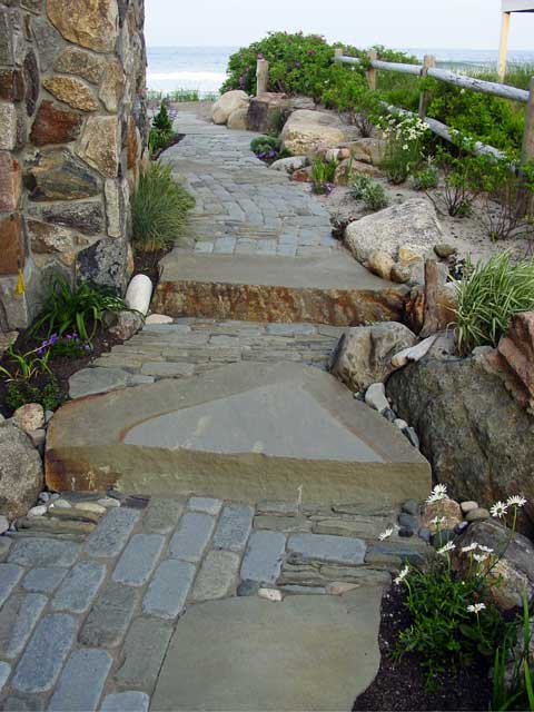 large stone slabs in freeform create steps